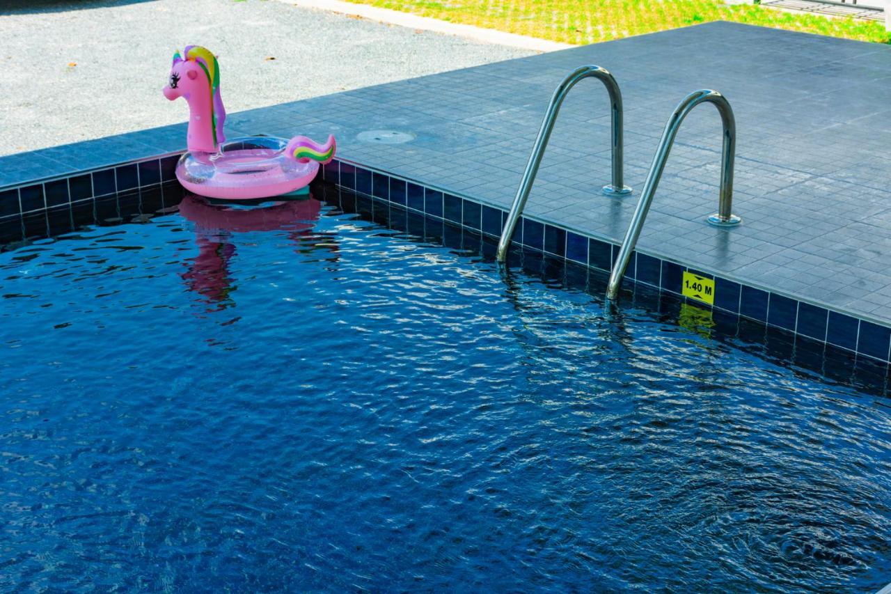 Oyo 533 Runya Poolvilla Prachuap Khiri Khan Ngoại thất bức ảnh